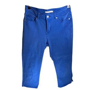 Levi Strauss Classic Capri Jeans Women Size 29 Blue Cropped Button Fly Megablue